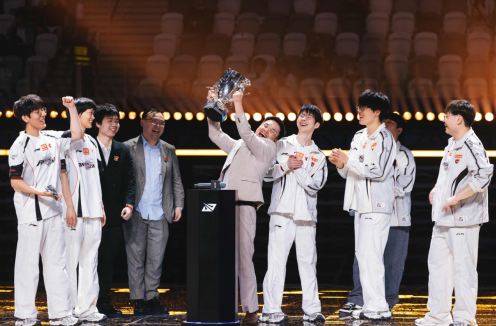 王俊凯、Uzi领衔明星赛,AL夺冠,英雄联盟15周年盛典落幕
