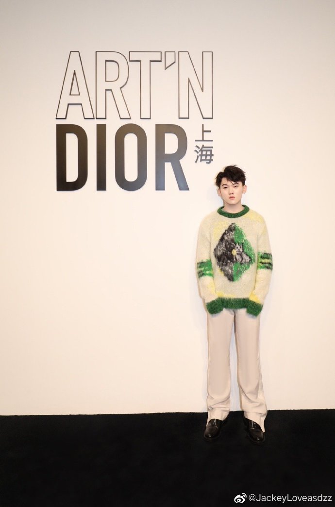 JackeyLove：很高兴来参观《迪奥与艺术》上海展