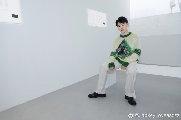 JackeyLove：很高兴来参观《迪奥与艺术》上海展